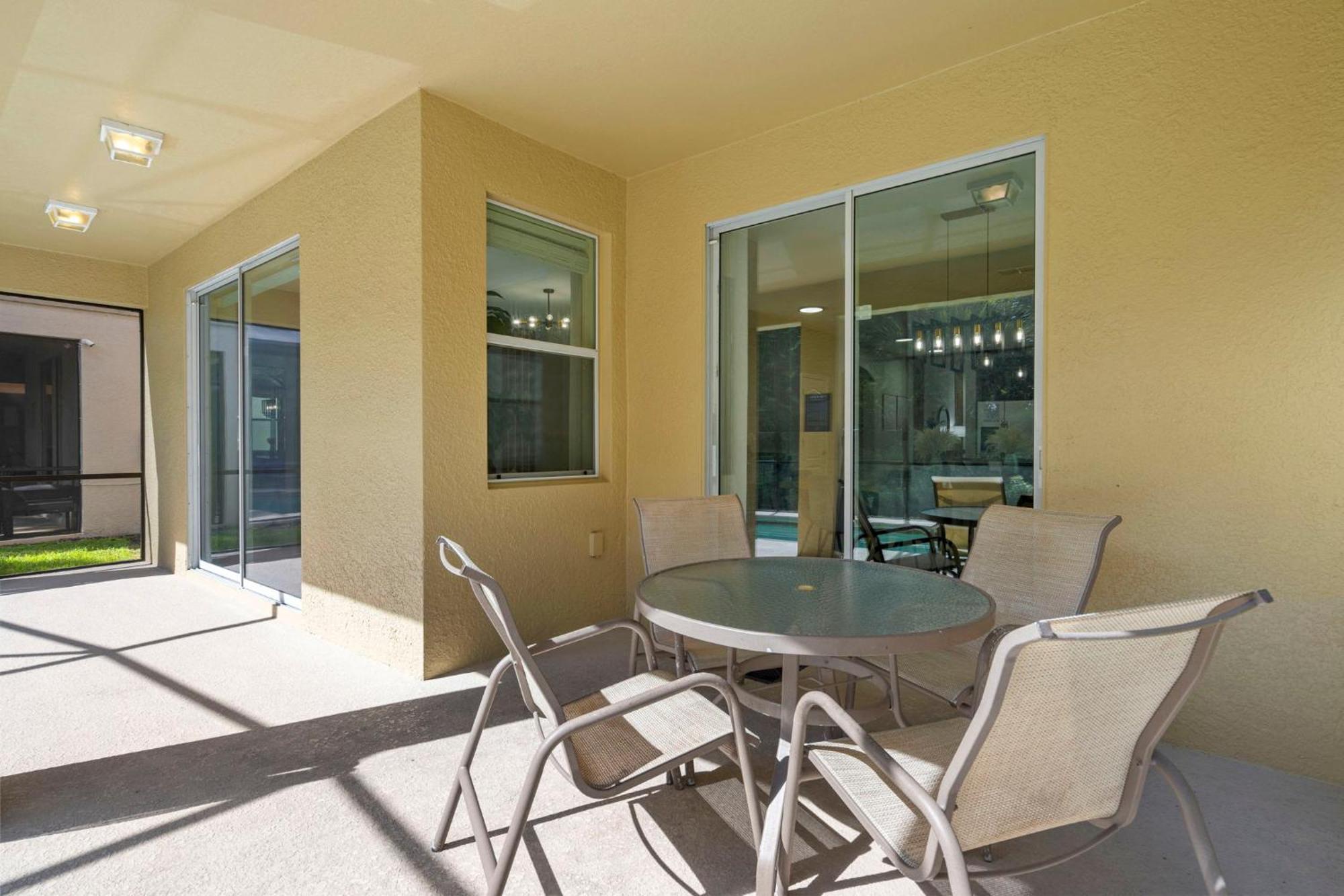 6 Bedrooms- 5 Bathrooms- Paradise Palms 8870 Cp Kissimmee Exterior photo
